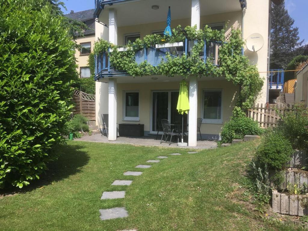 Ferienwohnung Sponheim トラーベン・トラールバッハ エクステリア 写真